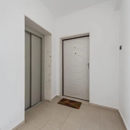 The Seafront Haven By Ps *